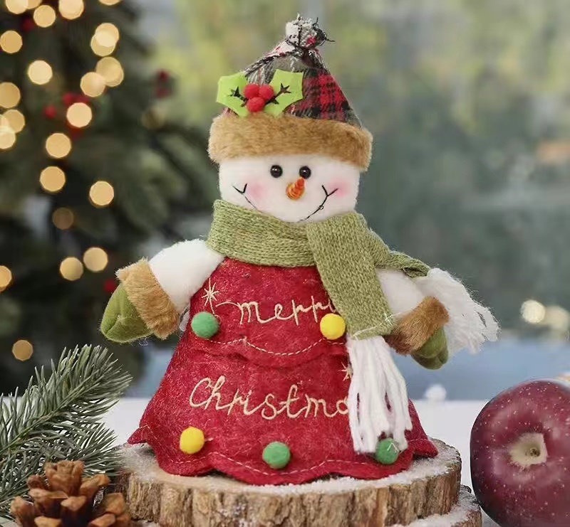 Apple Tote With Christmas Decorations